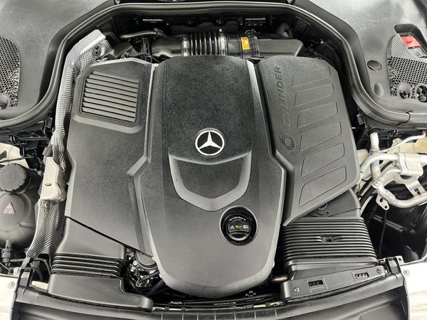 2020-Mercedes-Benz-CLS-400d-4Matic image:13