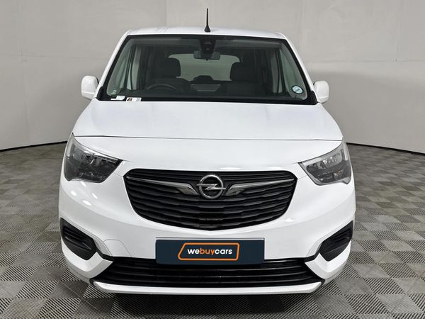 2019-Opel-Combo-Life-Enjoy-16-TD image:12