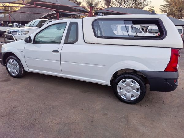 2019-Nissan-NP200-16-Petrol image:7