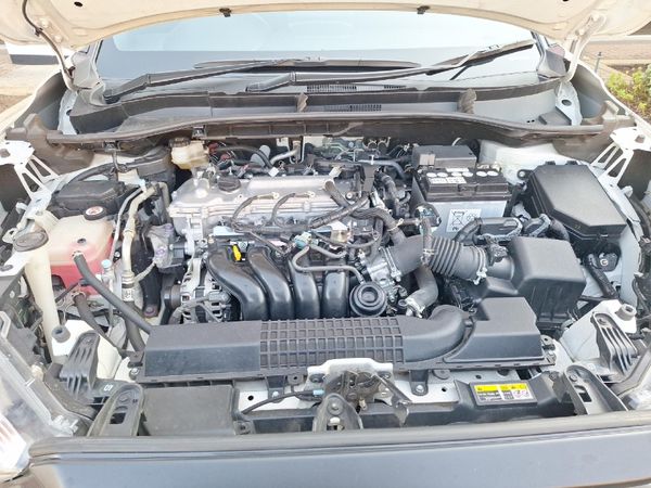 2022-Toyota-Corolla-Cross-18-XS image:16