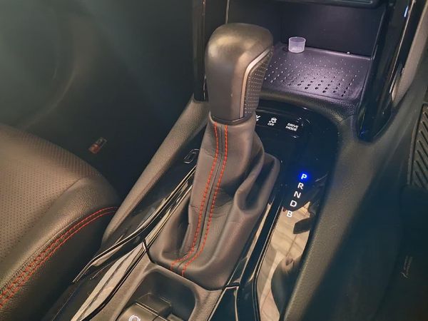 2025-Toyota-Corolla-Cross-18-GR-S-Hybrid image:12
