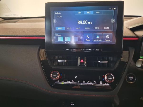 2025-Toyota-Corolla-Cross-18-GR-S-Hybrid image:13