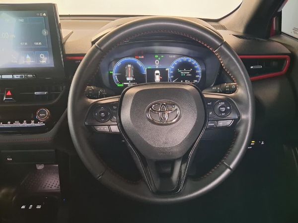 2025-Toyota-Corolla-Cross-18-GR-S-Hybrid image:8