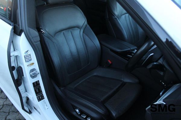 2019-BMW-6-Series-GT-640i-xDrive-M-Sport image:10