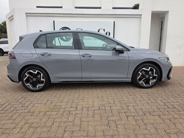 2026-Volkswagen-Golf-14-TSI-R-Line-Auto-110kw image:3