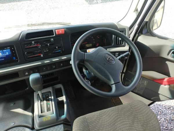 2026-Toyota-Coaster-28D-GL-Auto-23-Seater image:7