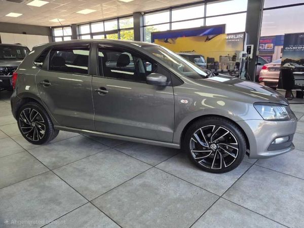 2020-Volkswagen-Polo-Vivo-14-Comfortline-5-dr image:1