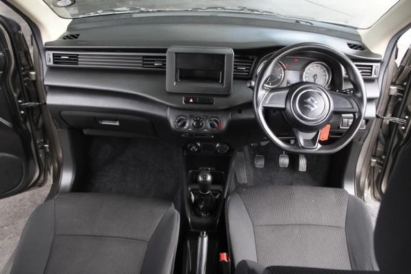 2025-Suzuki-Ertiga-15-GA image:12
