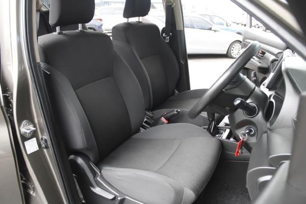 2025-Suzuki-Ertiga-15-GA image:13