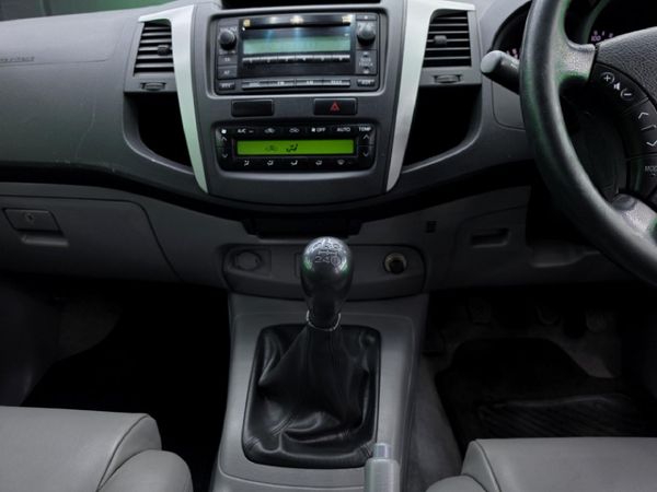 2011-Toyota-Hilux-27-VVTi-Raider-Raised-Body-Double-Cab image:11