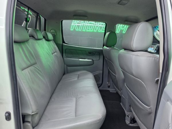 2011-Toyota-Hilux-27-VVTi-Raider-Raised-Body-Double-Cab image:18