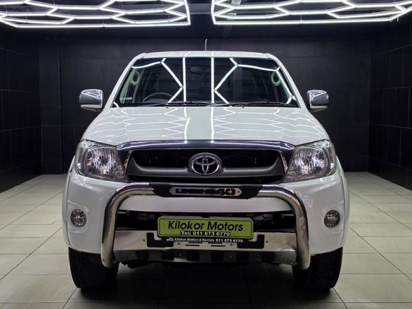 2011-Toyota-Hilux-27-VVTi-Raider-Raised-Body-Double-Cab image:1