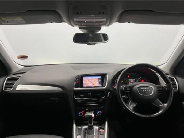 2019-Audi-Q5-20-TDI-quattro-Auto image:8