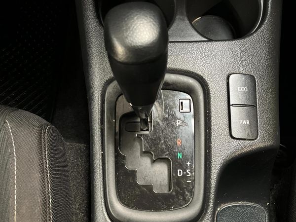 2024-Toyota-Hilux-24GD-6-4x4-Raider-X-Auto-Double-Cab image:10