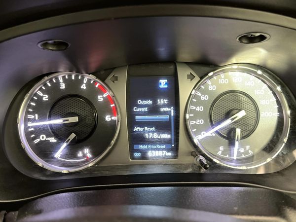 2024-Toyota-Hilux-24GD-6-4x4-Raider-X-Auto-Double-Cab image:2