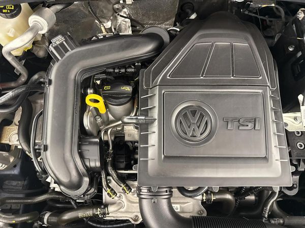 2025-Volkswagen-Polo-10-TSI image:10