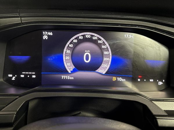 2025-Volkswagen-Polo-10-TSI image:2