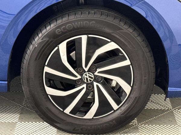 2025-Volkswagen-Polo-10-TSI image:4