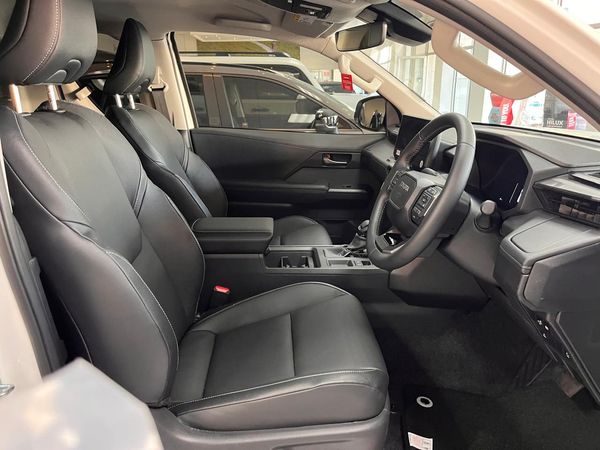 2026-Toyota-Hilux-28-GD-6-RB-Raider-X-Auto-Extended-Cab image:6