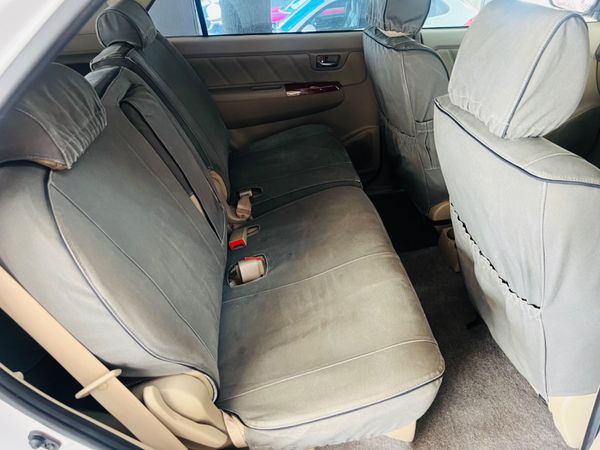 2010-Toyota-Fortuner-30-D-4D-Raised-Body image:11