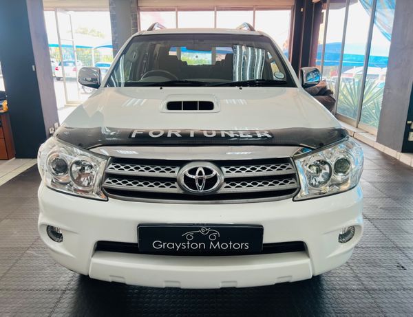 2010-Toyota-Fortuner-30-D-4D-Raised-Body image:2