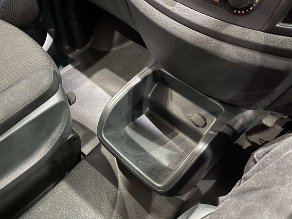 2023-Mercedes-Benz-Vito-116-20-CDI-Tourer-Pro-Auto image:9
