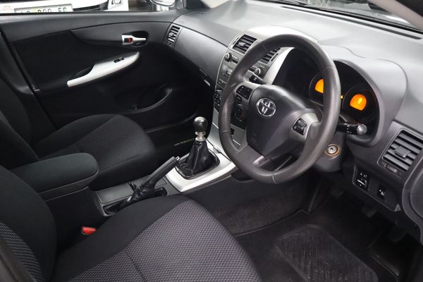 2013-Toyota-Corolla-16-Advanced image:4