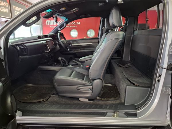 2024-Toyota-Hilux-28-GD-6-Raised-Body-Legend-Auto-Extended-Cab image:19
