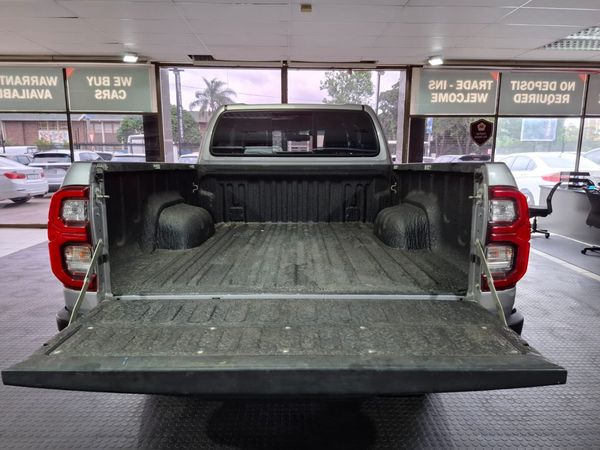2024-Toyota-Hilux-28-GD-6-Raised-Body-Legend-Auto-Extended-Cab image:24