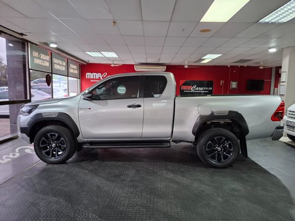 2024-Toyota-Hilux-28-GD-6-Raised-Body-Legend-Auto-Extended-Cab image:3