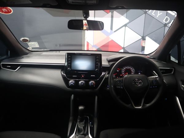 2023-Toyota-Corolla-Cross-18-XI image:12
