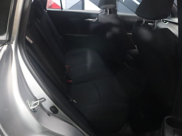 2023-Toyota-Corolla-Cross-18-XI image:15