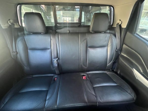 2018-Nissan-Navara-23D-SE-Double-Cab image:6