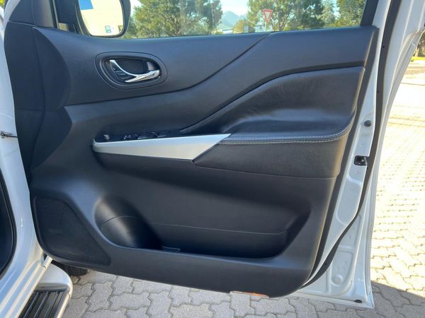 2018-Nissan-Navara-23D-SE-Double-Cab image:7