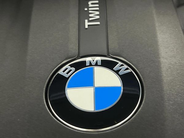 2022-BMW-X3-xDrive20d image:11