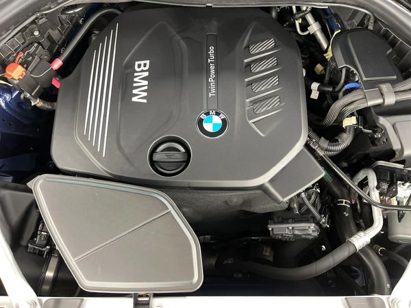 2022-BMW-X3-xDrive20d image:15