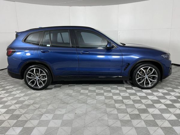 2022-BMW-X3-xDrive20d image:19