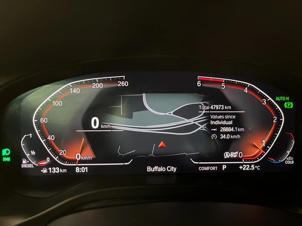 2022-BMW-X3-xDrive20d image:2