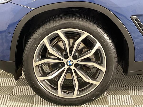 2022-BMW-X3-xDrive20d image:4