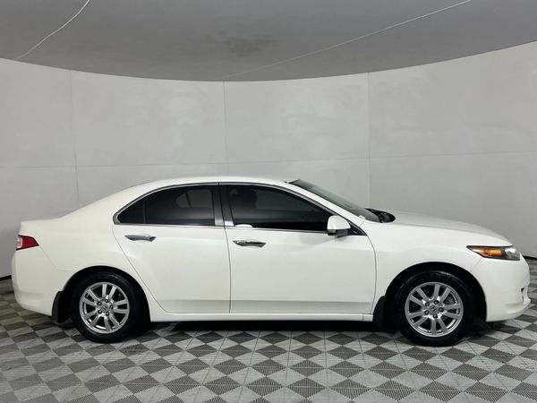 2009-Honda-Accord-20-Executive image:14