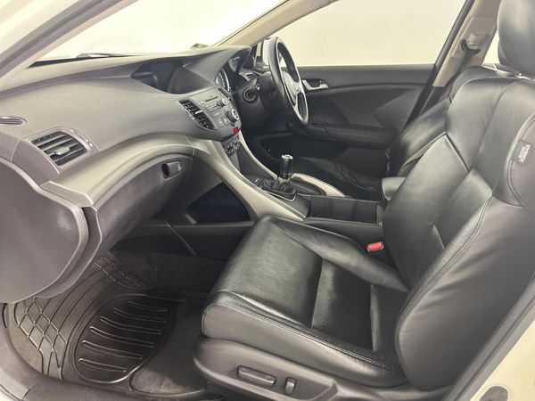 2009-Honda-Accord-20-Executive image:8