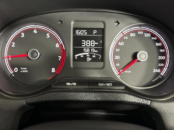 2025-Volkswagen-Polo-Vivo-16-Life image:2
