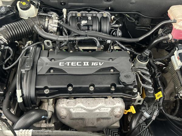 2011-Chevrolet-Cruze-16-LS image:13