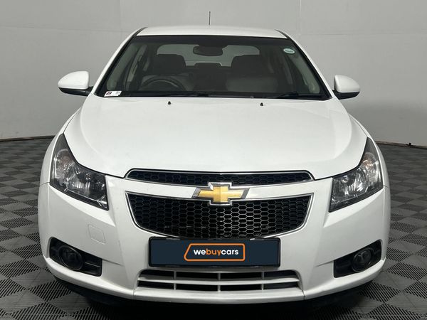 2011-Chevrolet-Cruze-16-LS image:15