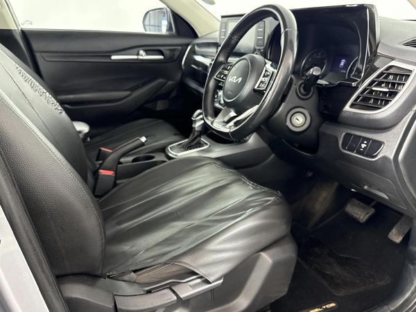 2021-Kia-Seltos-16-EX-Auto image:9