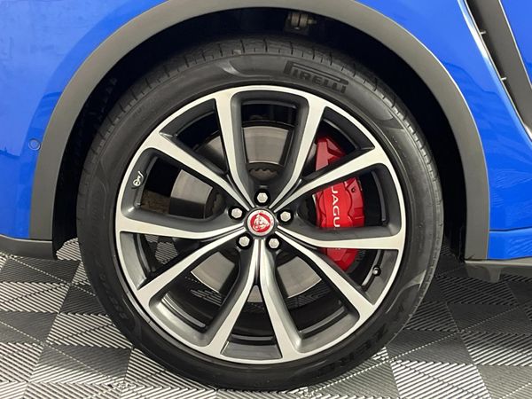 2019-Jaguar-F-Pace-50-V8-SVR image:4