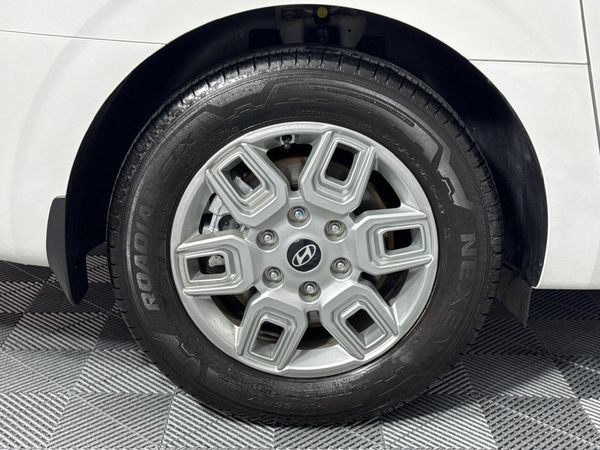 2024-Hyundai-Staria-22d-Executive-Auto image:7