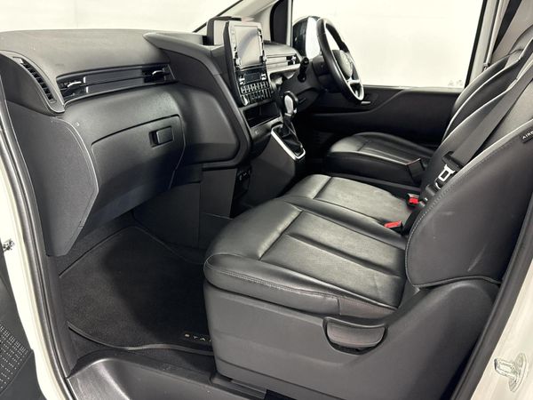 2024-Hyundai-Staria-22d-Executive-Auto image:8