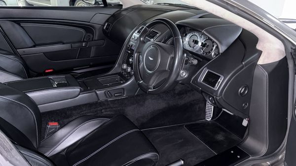 2008-Aston-Martin-Vantage-Coupe-Auto image:12