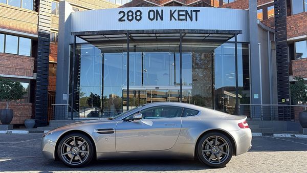 2008-Aston-Martin-Vantage-Coupe-Auto image:2